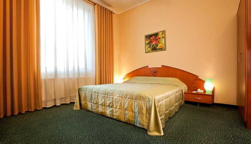 Luna Hotel Kišiněv Exteriér fotografie