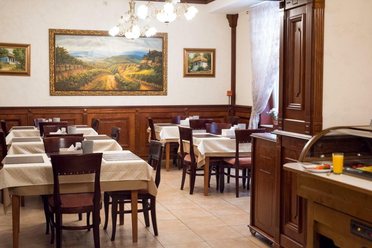 Luna Hotel Kišiněv Exteriér fotografie